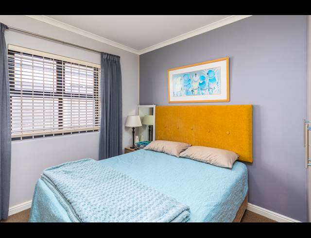 3 BEDROOM FREESTANDING TO LET IN SUNNINGDALE